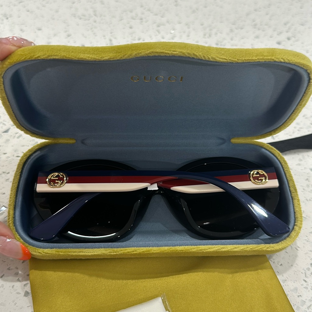 Authentic Gucci Sunglasses (Nwot)